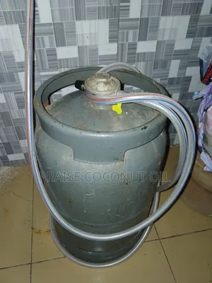 Used Stove and Cylinder for Sale Negotiable