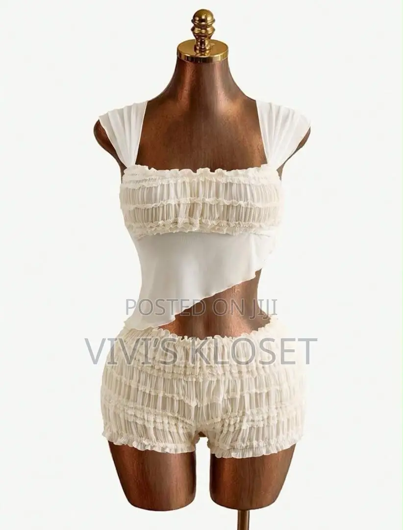Style Pleated Top, Sheer Fabric Splicing,