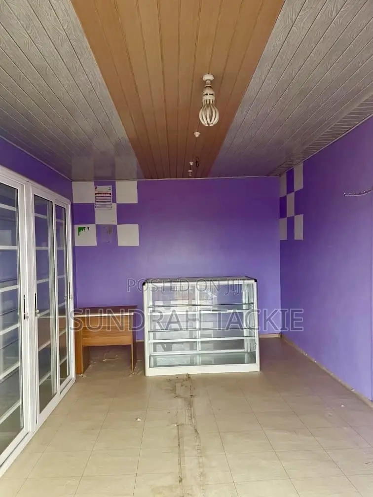 Spacious Shop for Rent