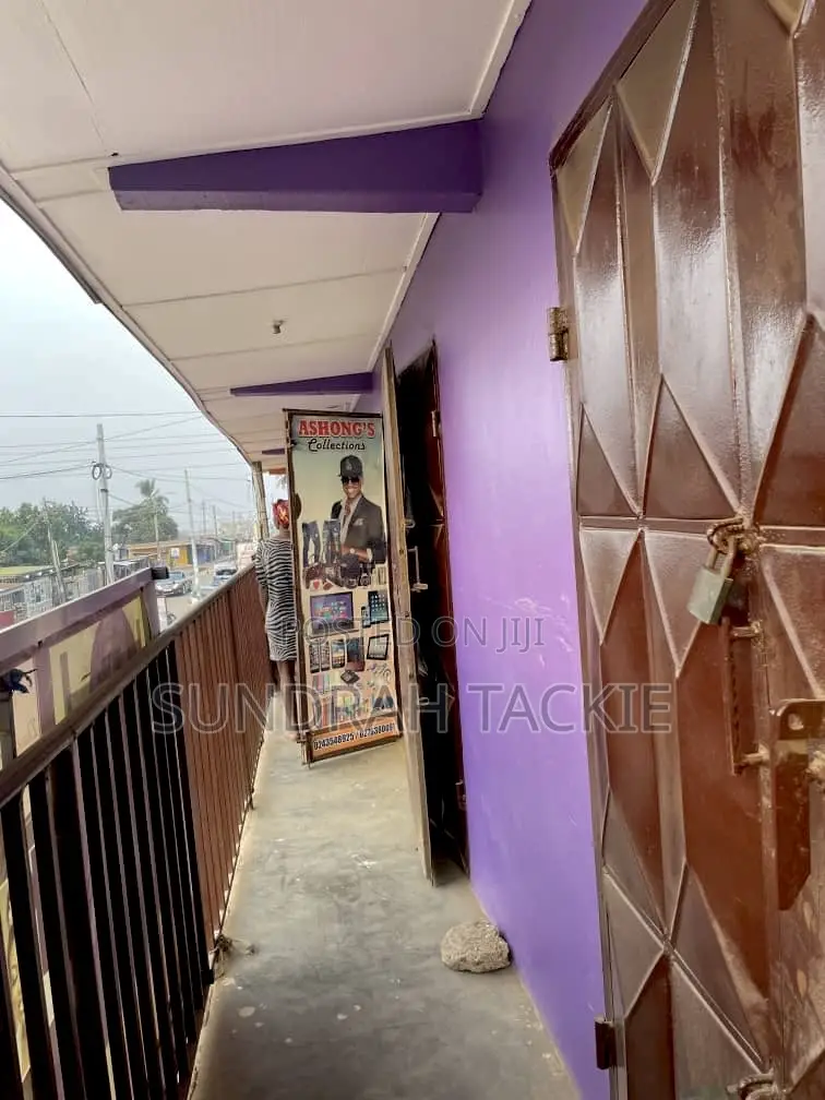 Spacious Shop for Rent