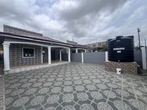 3bdrm House in Kasoa for rent