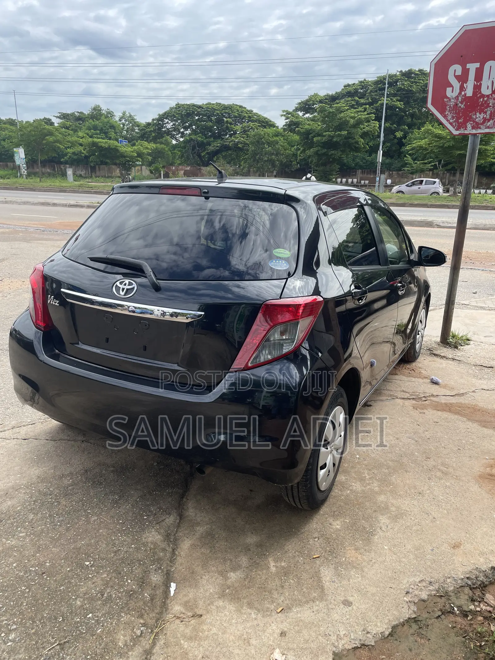 Toyota Vitz 2014 Black
