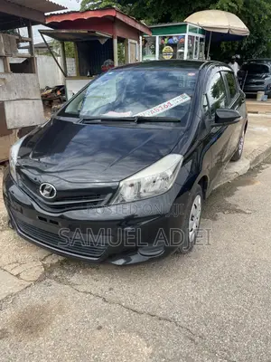 Toyota Vitz 2014 Black