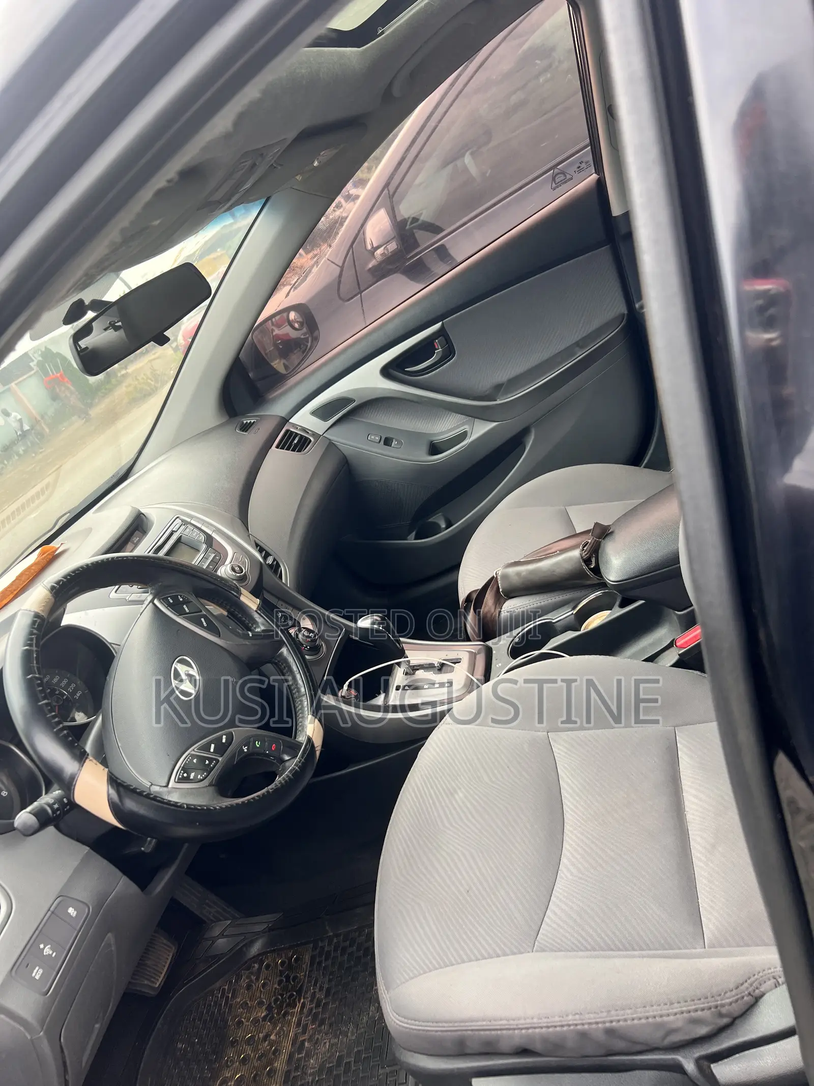 Hyundai Elantra Limited Sedan FWD (1.8L 4cyl 6A) 2013 Black