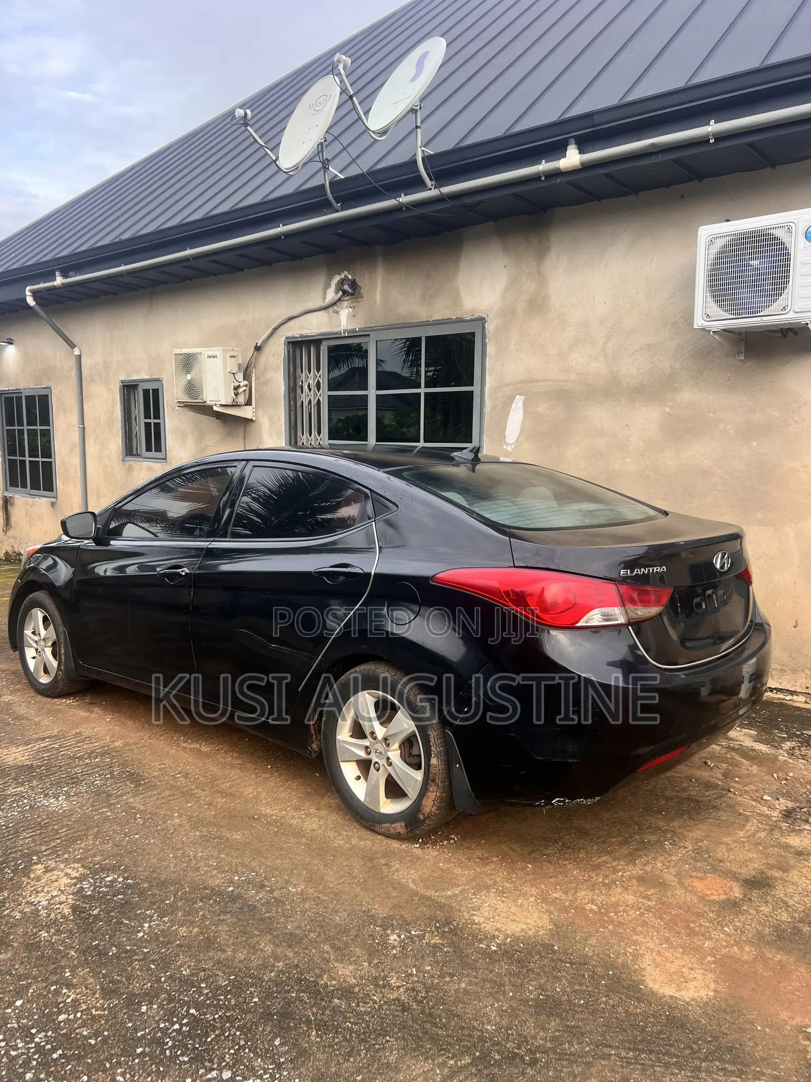 Hyundai Elantra Limited Sedan FWD (1.8L 4cyl 6A) 2013 Black