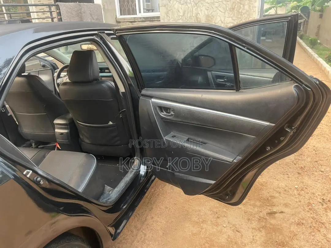 Toyota Corolla S 4dr Sedan (1.8L 4cyl CVT) 2014 Black