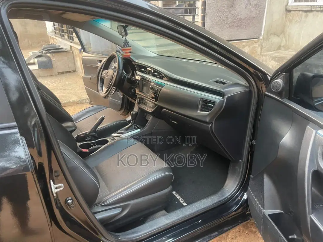 Toyota Corolla S 4dr Sedan (1.8L 4cyl CVT) 2014 Black
