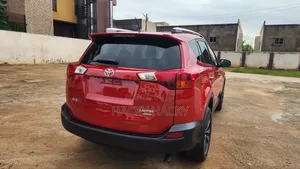 Toyota RAV4 2015 Red