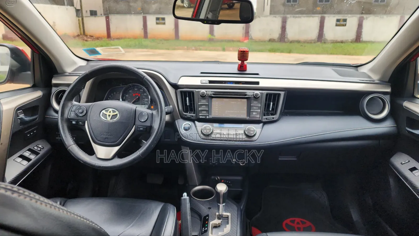 Toyota RAV4 2015 Red
