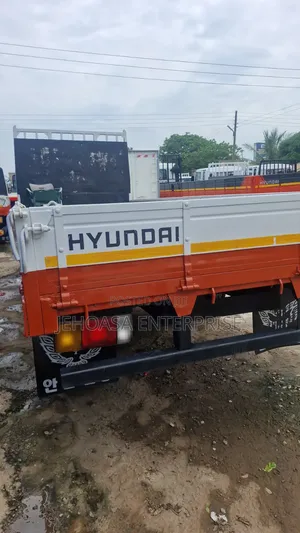 Hyundai 5 Ton 6 Hoels