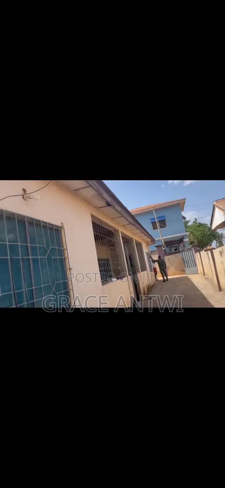 5bdrm Bungalow in Kumasi Metropolitan for sale
