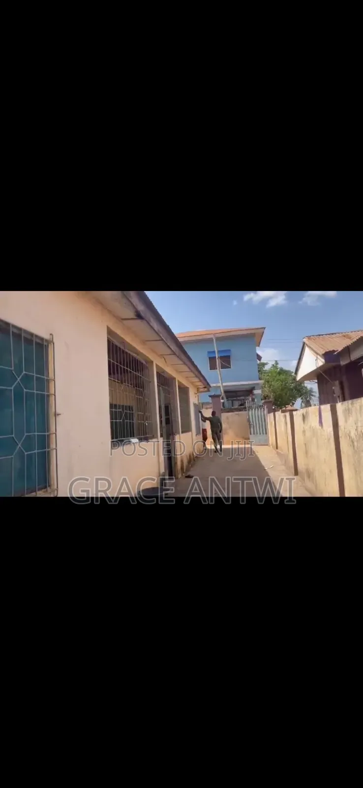 5bdrm Bungalow in Kumasi Metropolitan for sale