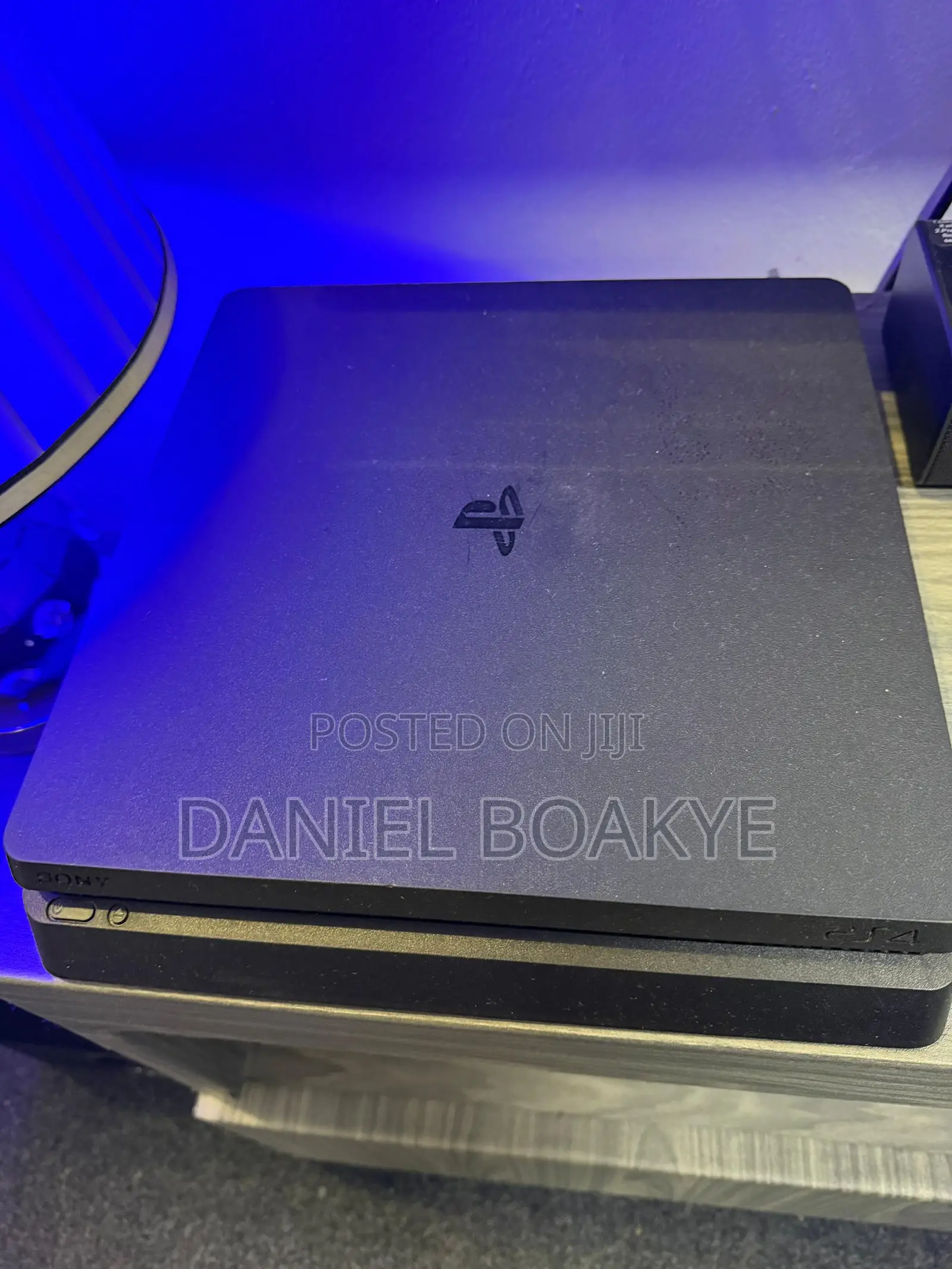 Play Station 4 Slim 1tb 12 Games