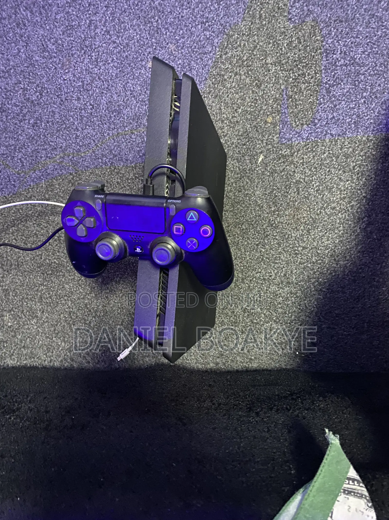 Play Station 4 Slim 1tb 12 Games