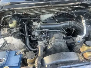Toyota Hilux 2012 Gray