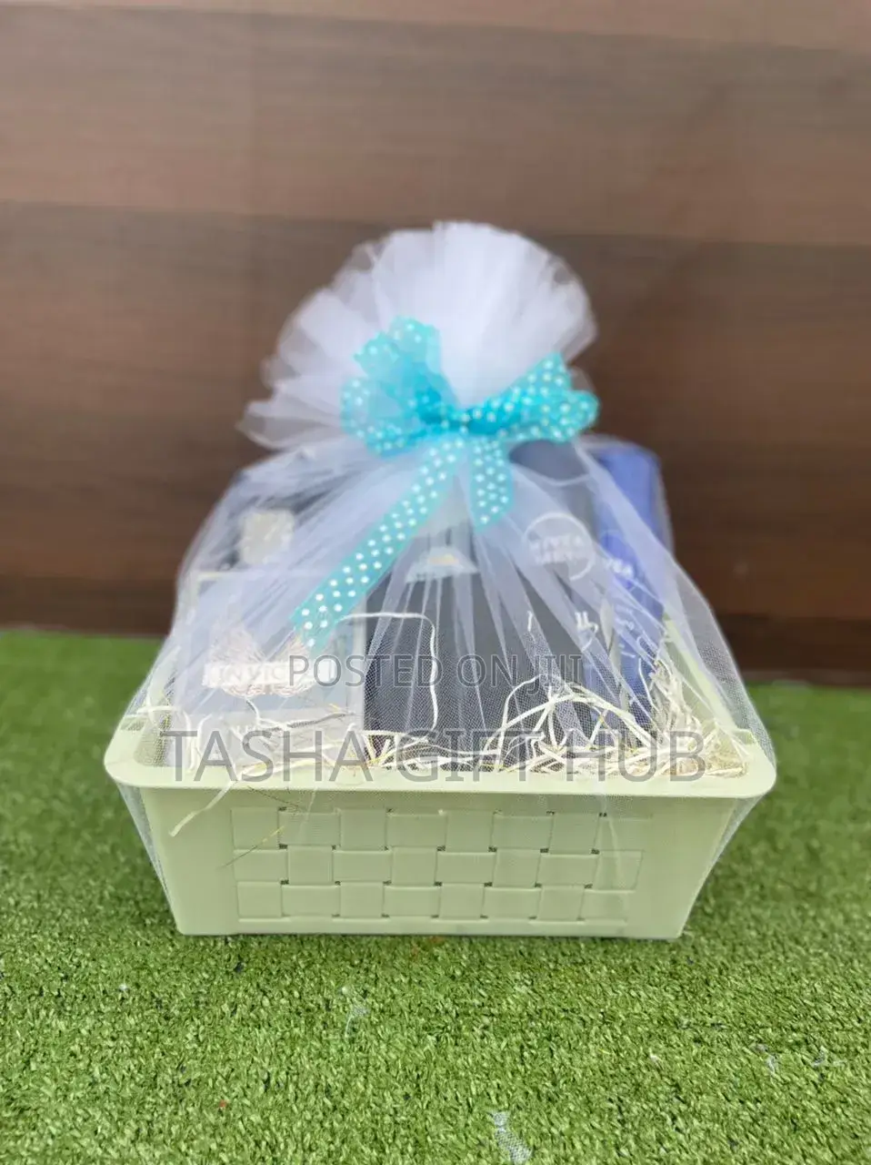 Male Birthday Packages *Nb* Prices Ranges 300gh Upwards