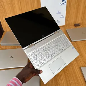 Laptop HP Envy x360 Convertible 15 es2xx 16GB Intel Core i7 SSD 512GB