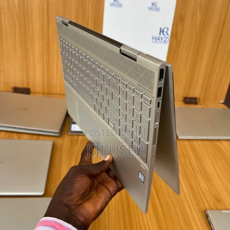 Laptop HP Envy x360 Convertible 15 es2xx 16GB Intel Core i7 SSD 512GB