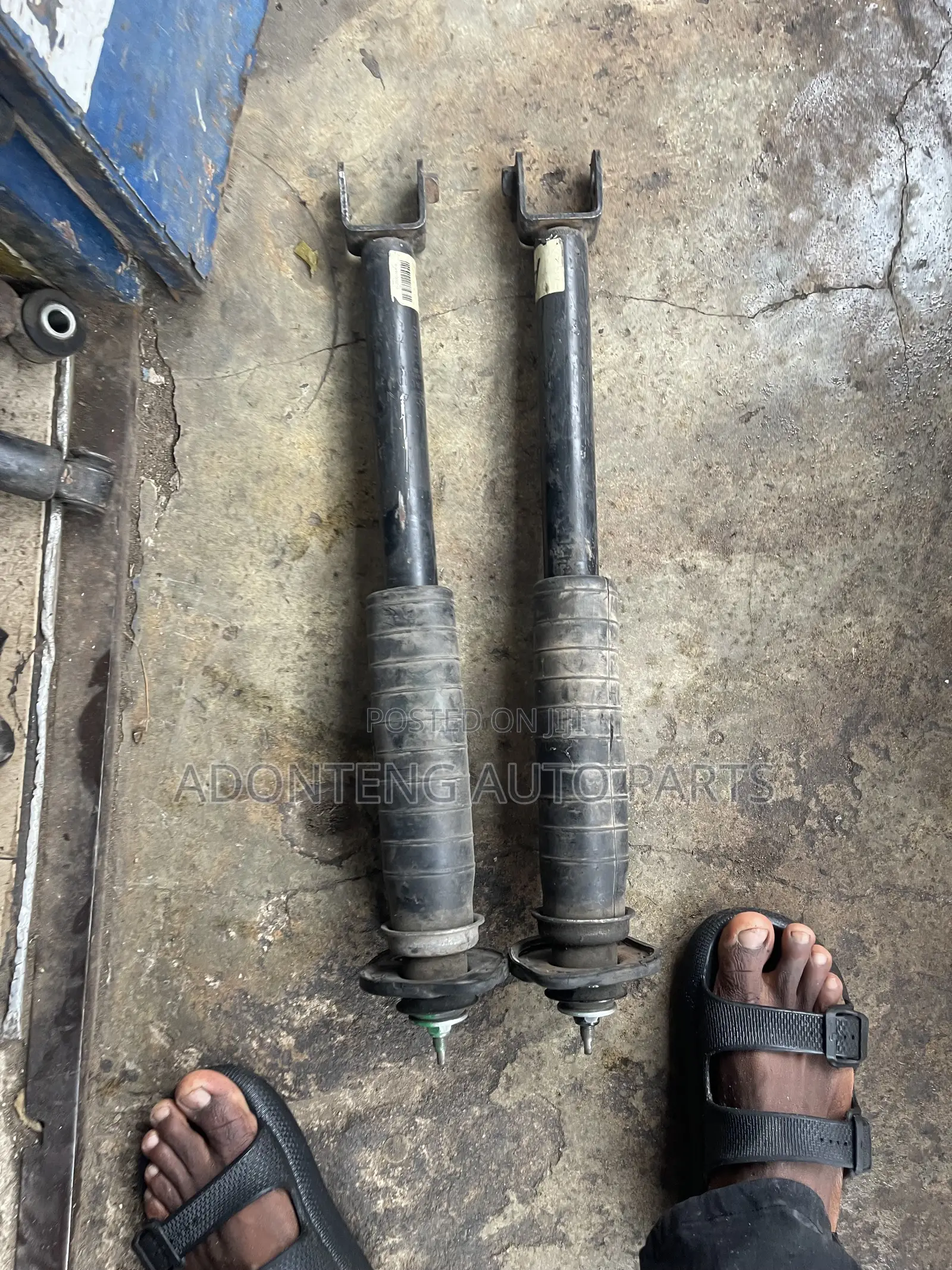 Nissan Altima 2007-2012 Back Shock Absorbers