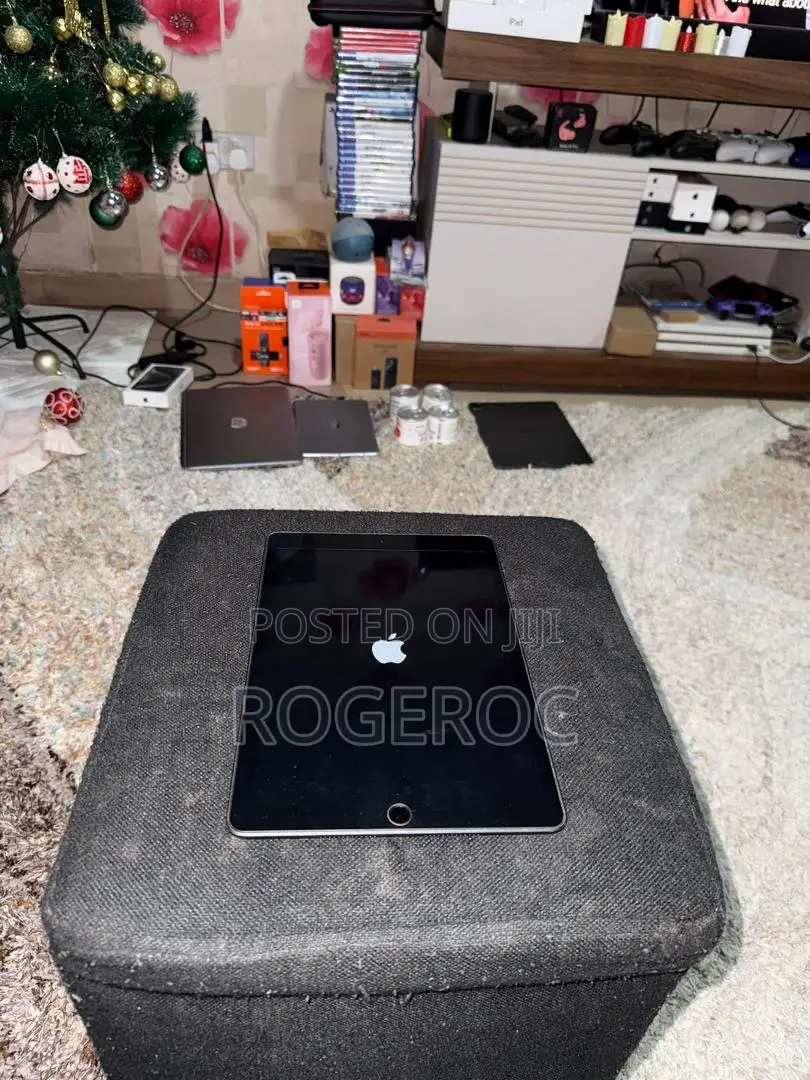 Apple iPad 10.2 (2019) 32 GB Gray
