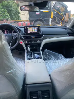 Honda Accord Sport (1.5L 4cyl Turbo 6M) 2019 White