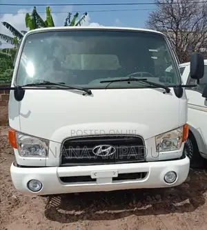 Hyundai Mighty 2