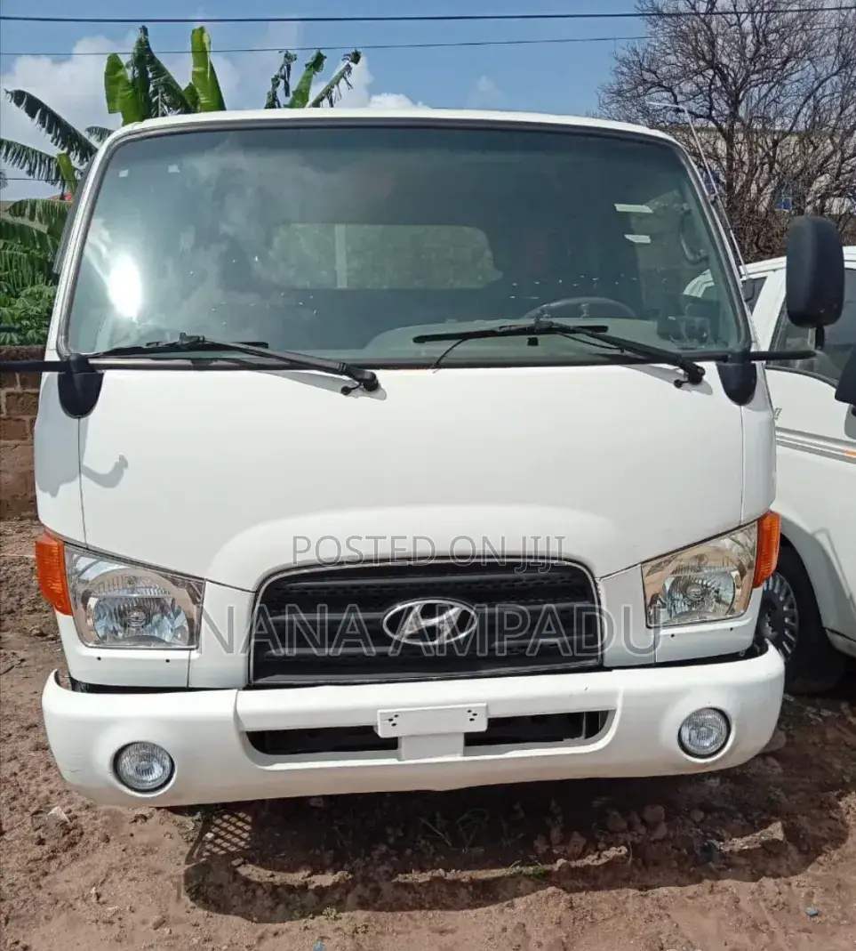Hyundai Mighty 2