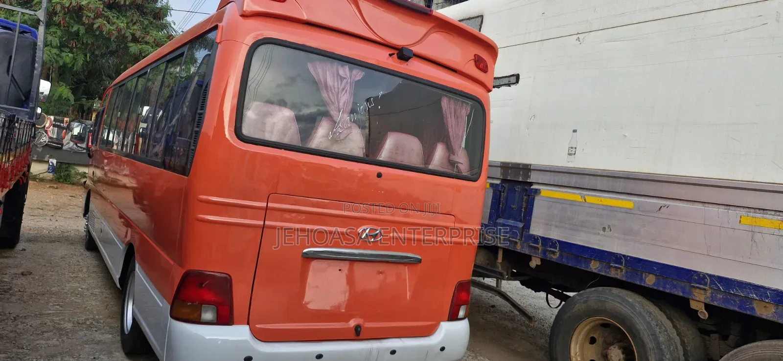 Hyundai County 2015 Pink
