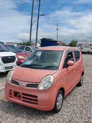 Nissan Moco 2009 Pink