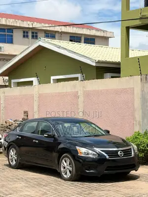 Nissan Altima 2.5 SV 4dr Sedan (2.5L 4cyl CVT) 2014 Black