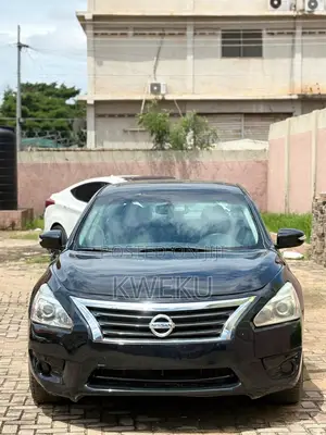 Nissan Altima 2.5 SV 4dr Sedan (2.5L 4cyl CVT) 2014 Black