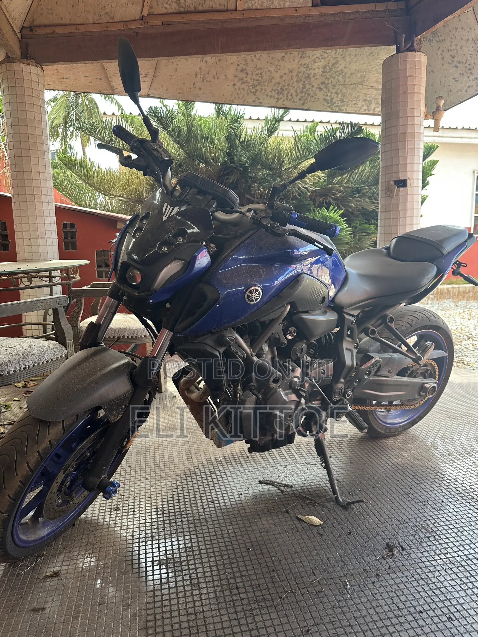 Yamaha 2022 Blue