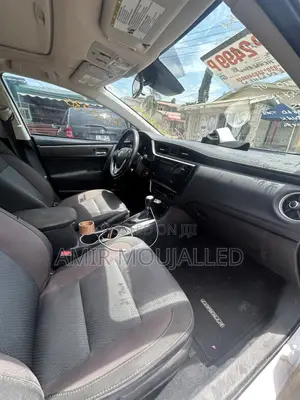 Toyota Corolla LE 4dr Sedan (1.8L 4cyl CVT) 2017 Gray