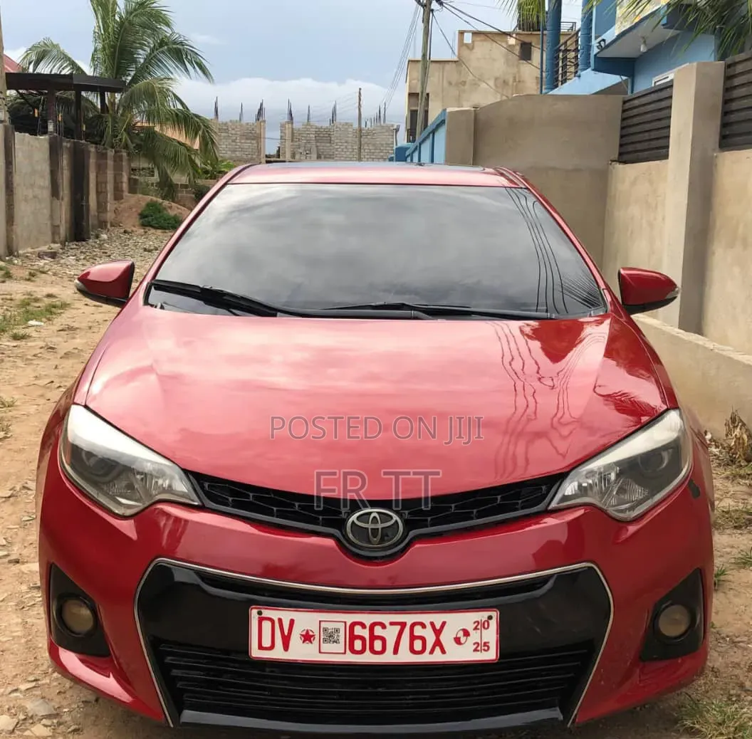 Toyota Corolla 2015 Red