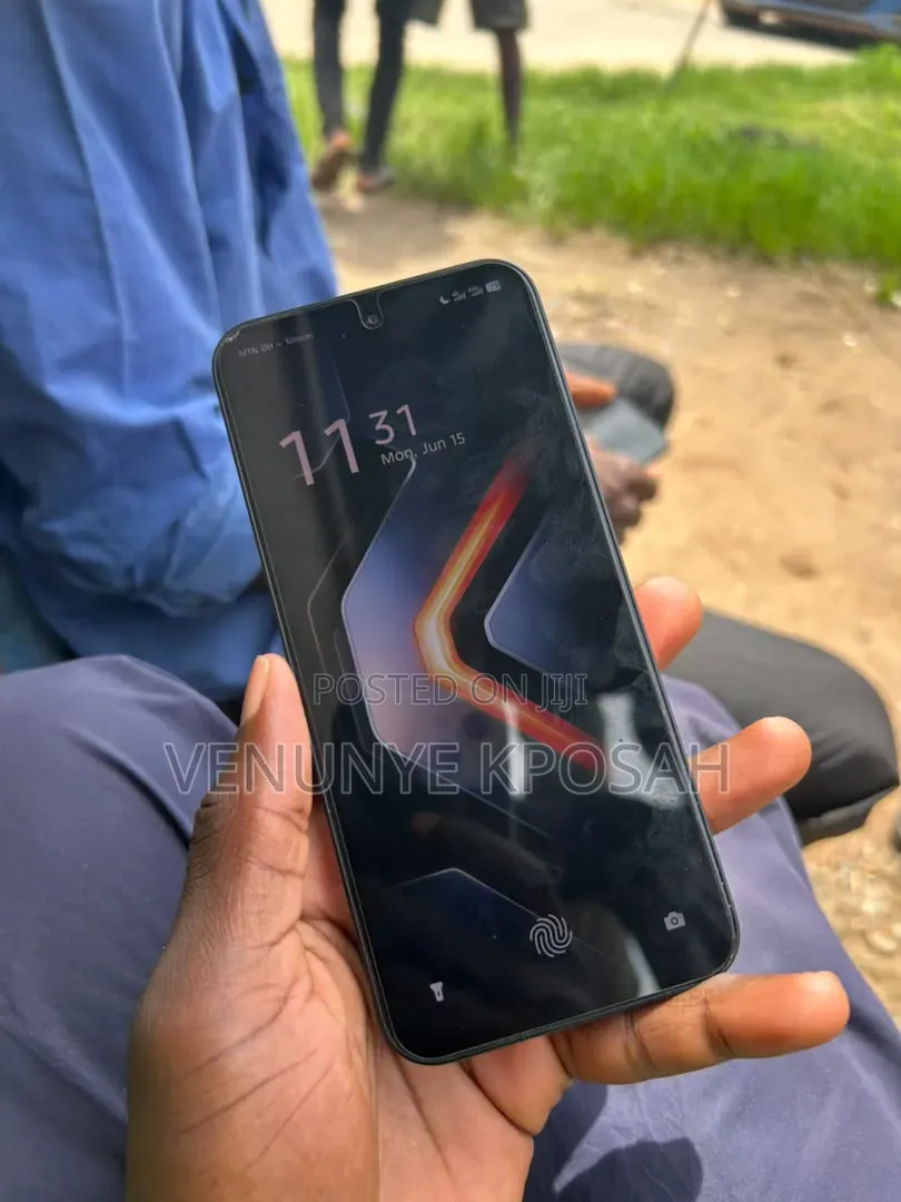 Infinix GT 30 Pro 256 GB Purple
