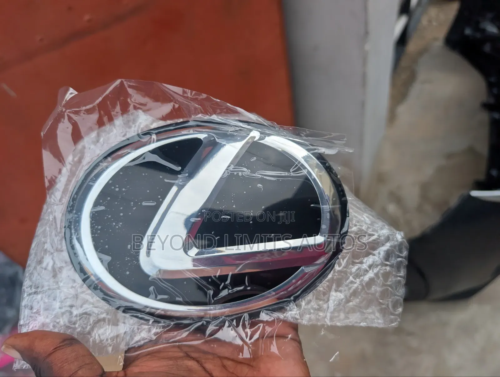Lexus Rx350 2016,2017,2018,2019,2020,2021,2022 Crown / Logo