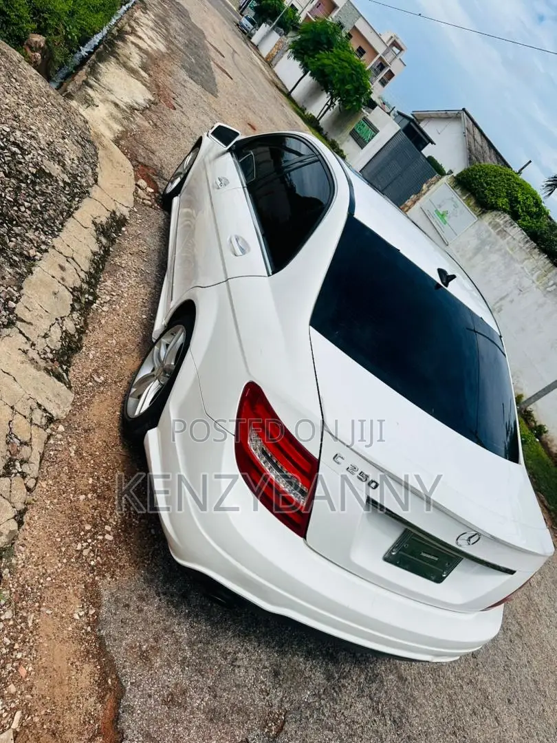 Mercedes-Benz C250 2013 White