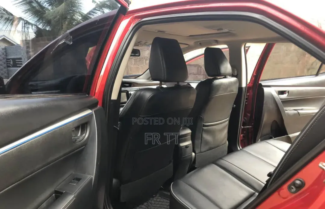 Toyota Corolla 2015 Red