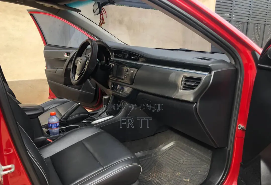 Toyota Corolla 2015 Red