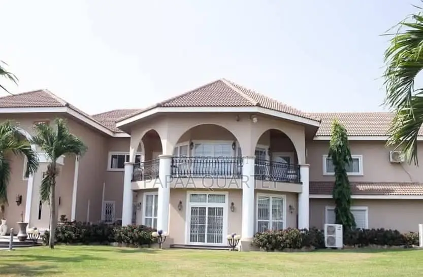 5bdrm House in East Legon for sale