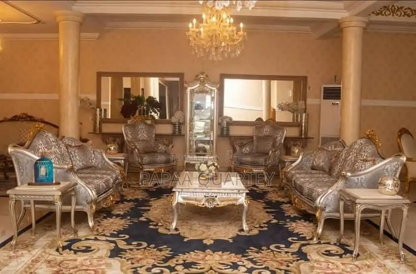 5bdrm House in East Legon for sale