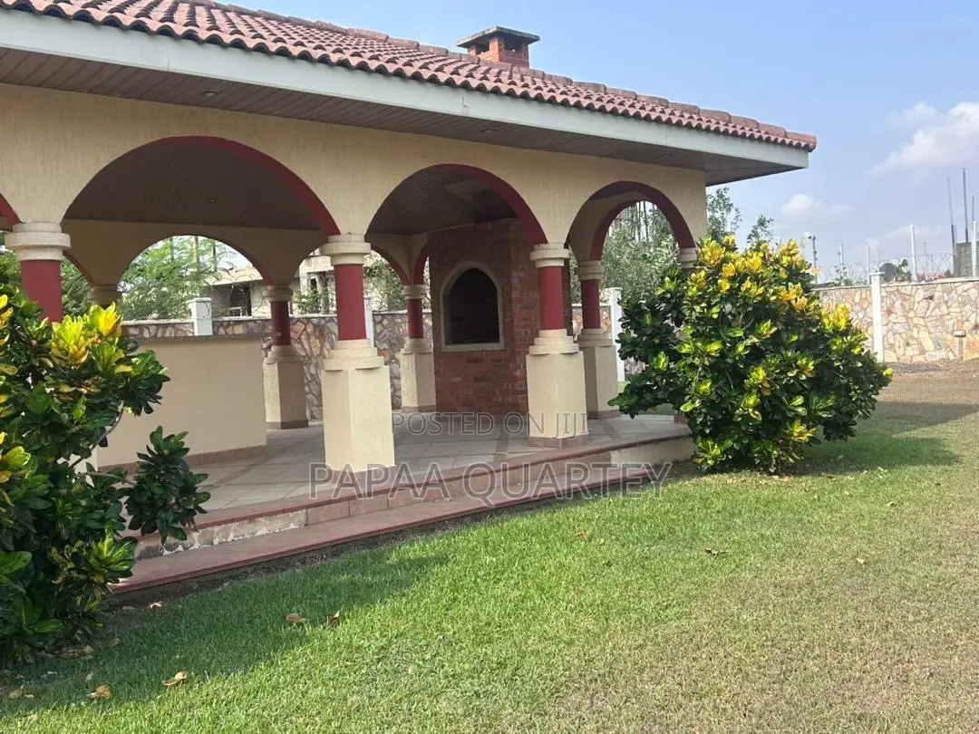 5bdrm House in East Legon for sale