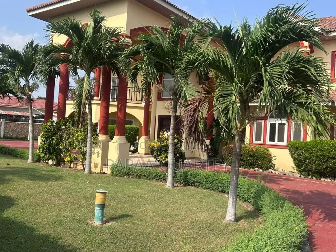 5bdrm House in East Legon for sale