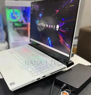 Laptop Alienware M17 R4 32GB Intel Core i7 SSD 1T