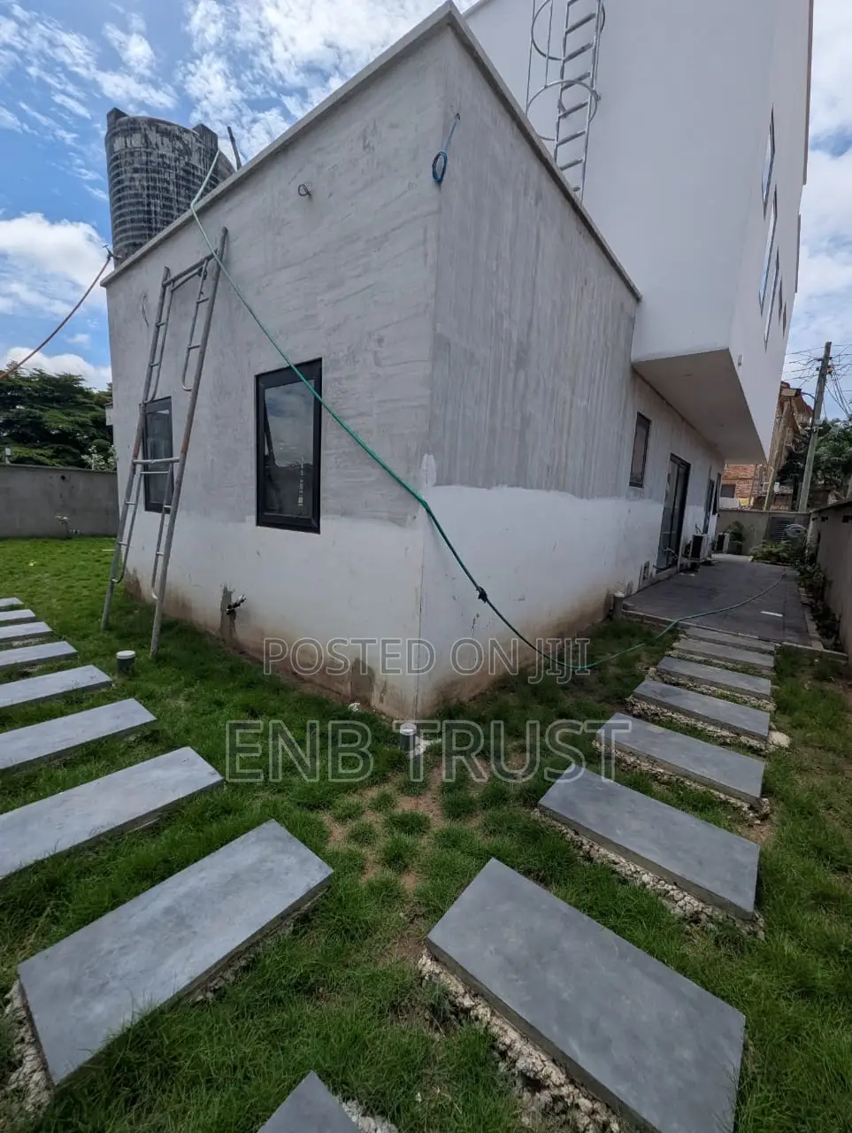 4bdrm Duplex in Tantra Hills, Unity Closed for sale