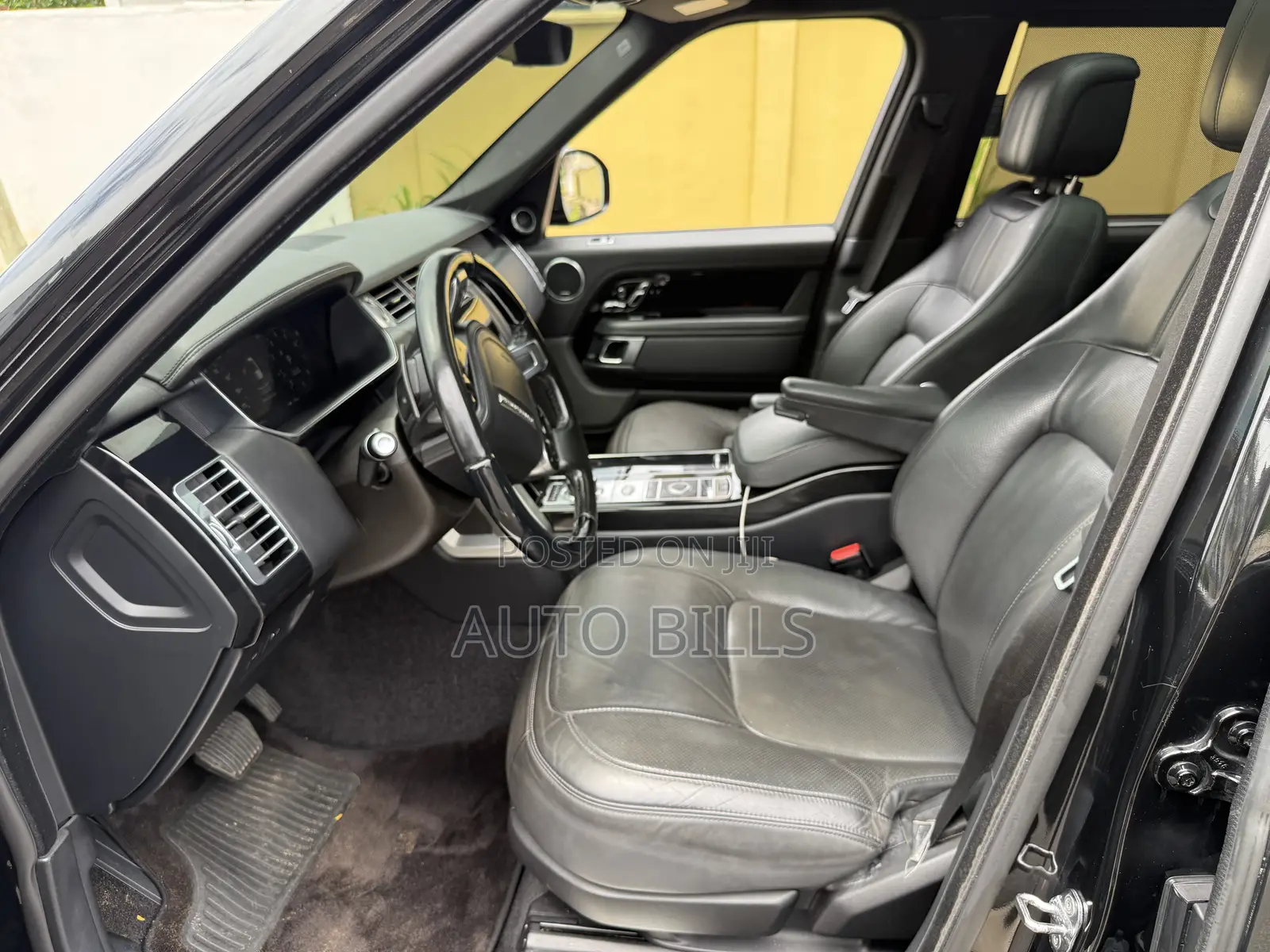 Land Rover Range Rover Vogue 2019 Black