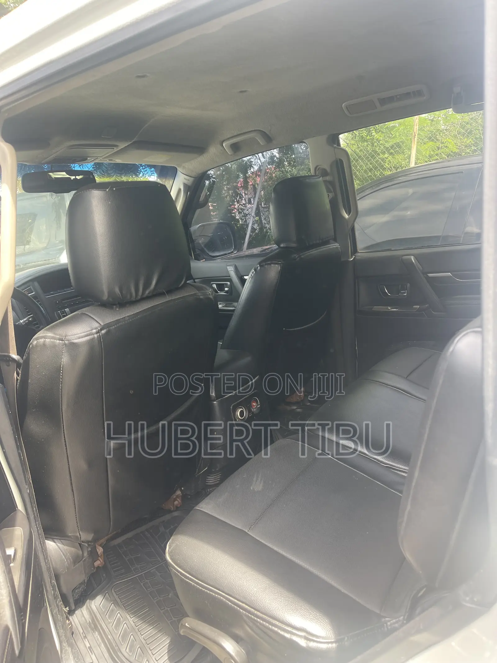 Mitsubishi Pajero 2010 White