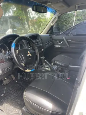 Mitsubishi Pajero 2010 White