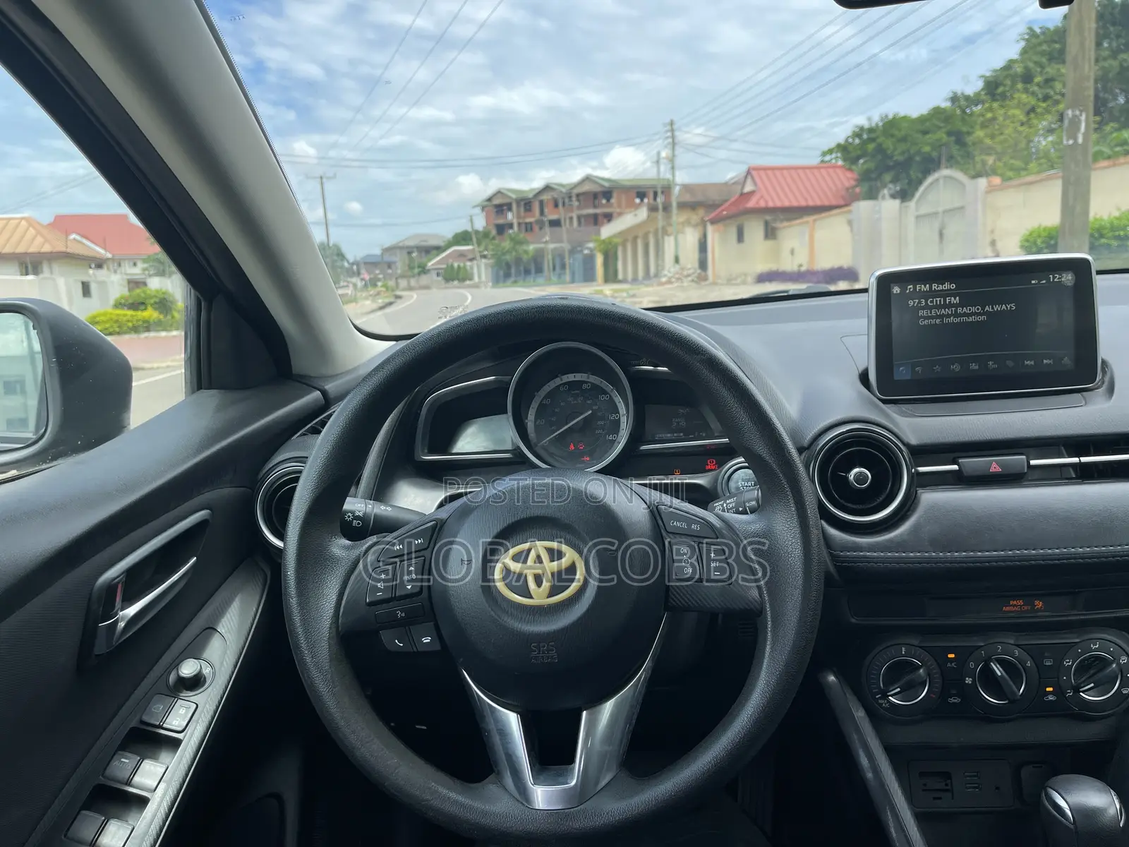 Toyota Yaris iA 1.5 FWD 2018 Gray