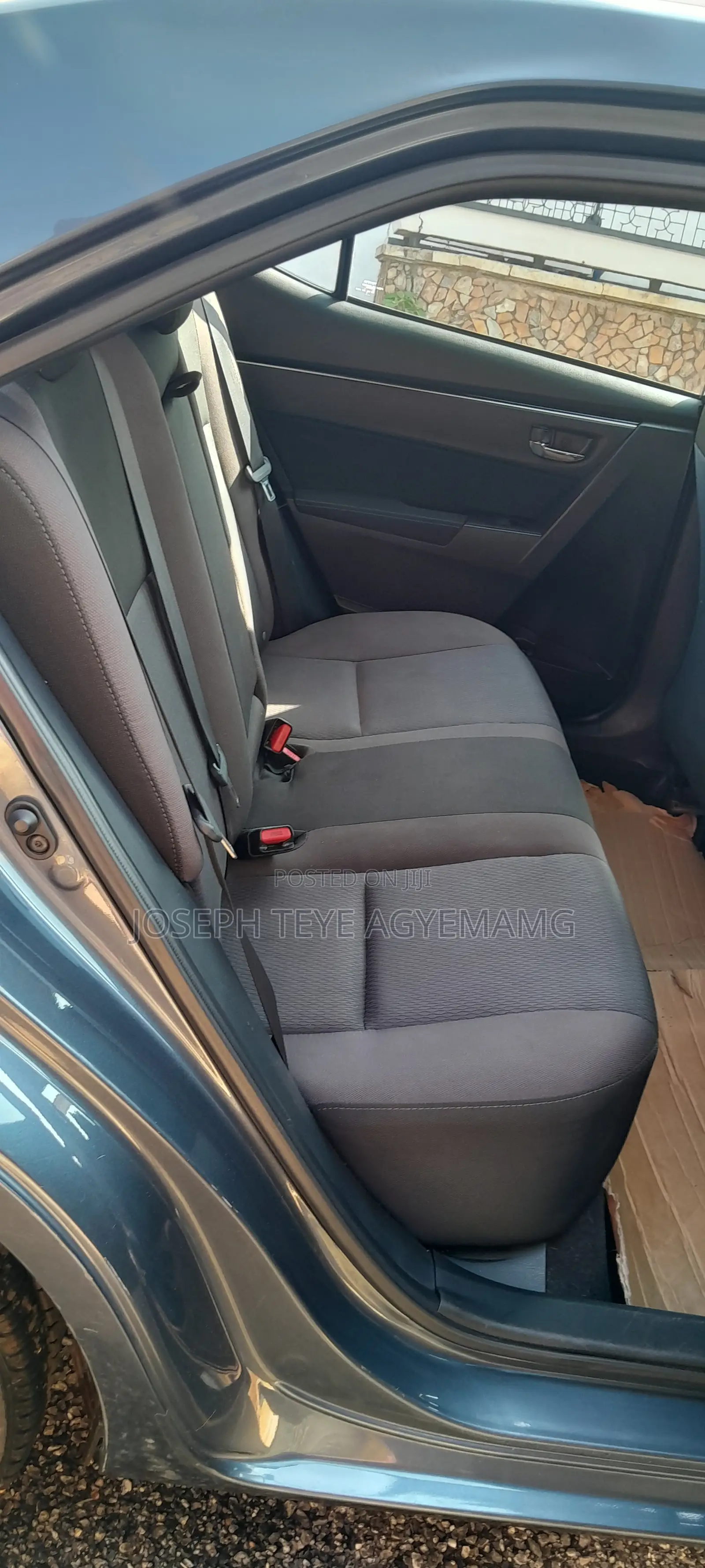 Toyota Corolla LE ECO 4dr Sedan (1.8L 4cyl CVT) 2017 Gray